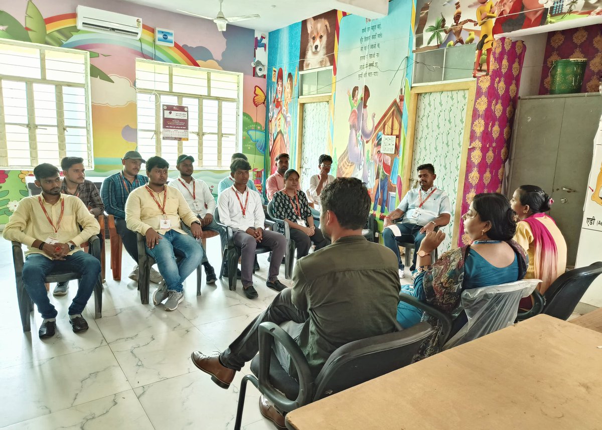 teamsabal's tweet photo. 🌟 Standing strong together💪 Special thanks to Afreen Tarannum Ma'am(District Women Protection Officer,Rohtas) for leading an impactful session on combating domestic female extortion for Our NGO's interns of Summer Internship 2024
#teamsabal #EndDomesticAbuse #SupportWomen https://t.co/bujsNXXDGL