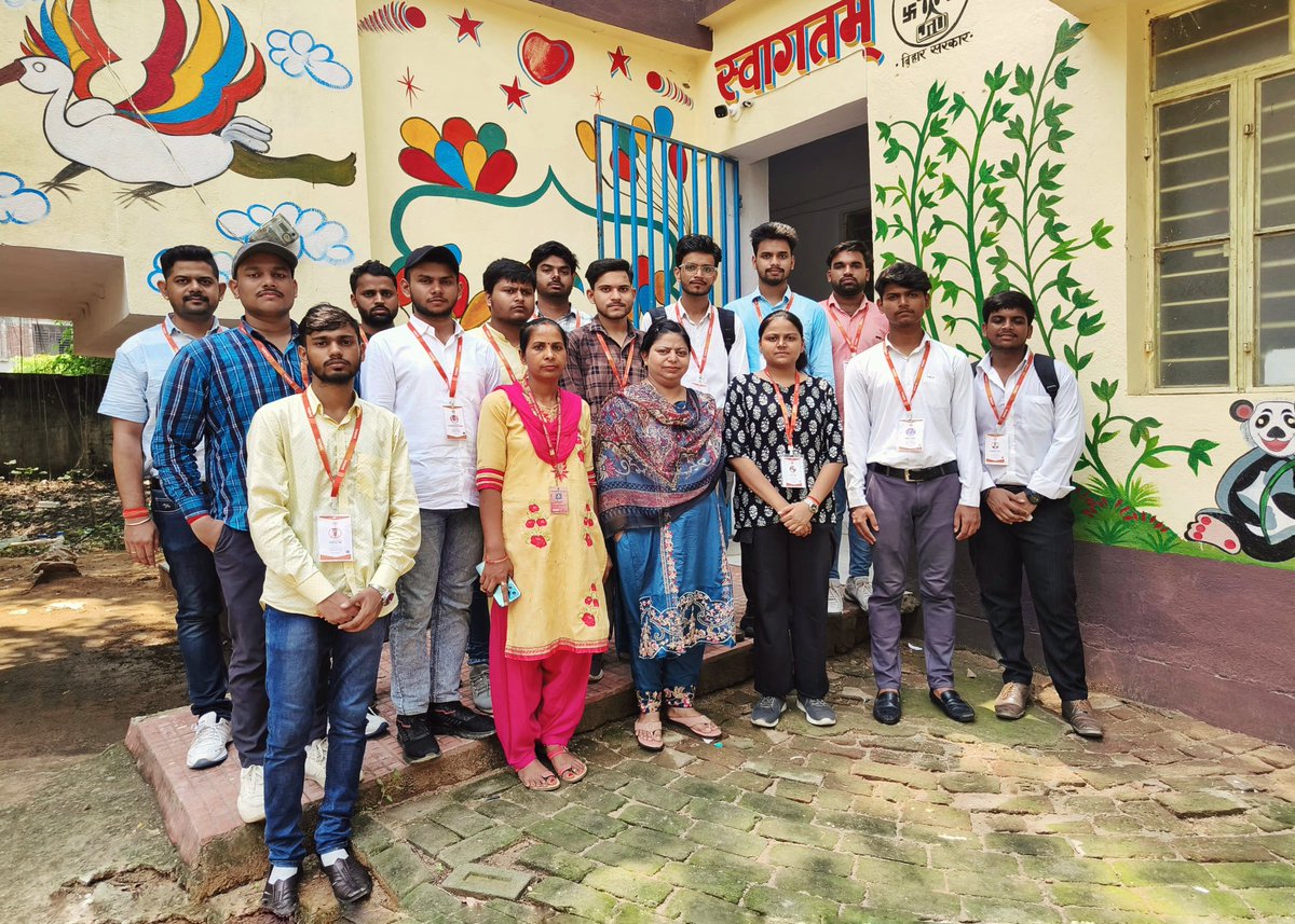 teamsabal's tweet photo. 🌟 Standing strong together💪 Special thanks to Afreen Tarannum Ma'am(District Women Protection Officer,Rohtas) for leading an impactful session on combating domestic female extortion for Our NGO's interns of Summer Internship 2024
#teamsabal #EndDomesticAbuse #SupportWomen https://t.co/bujsNXXDGL
