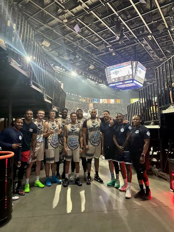 LVMPD's tweet photo. HALFTIME GAME!
Our LVMPD team took on @lasvegasFD in a halftime showdown at the @LVAces home game on July 4.
The LVMPD team came out on top, 12-10. This was a 7 minute game, but the main game will be sometime in the fall!
#BattleOfTheBadges #LVMPD #FireVsPolice https://t.co/YS9tVLqYAi