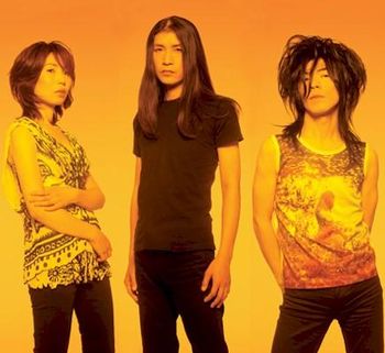 AnnieisUndead's tweet photo. Tbh Boris is probably the most fashionable metal band ever. Need these dudes playing at a fashion week event something fierce https://t.co/80H1Bjfgfz