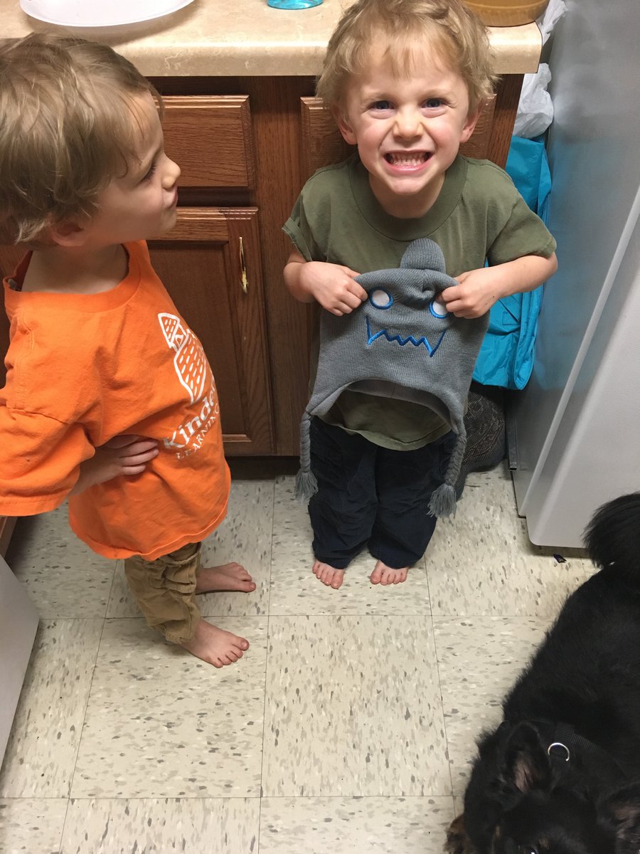 pier_michelle's tweet photo. @Chuck_Huber what have you done to my twins 😂🤣 https://t.co/YVgVLb6F7h