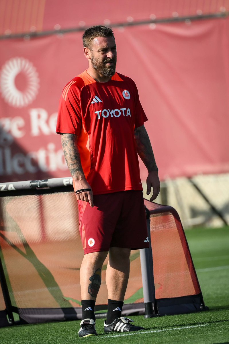 AS Roma Français tweet media