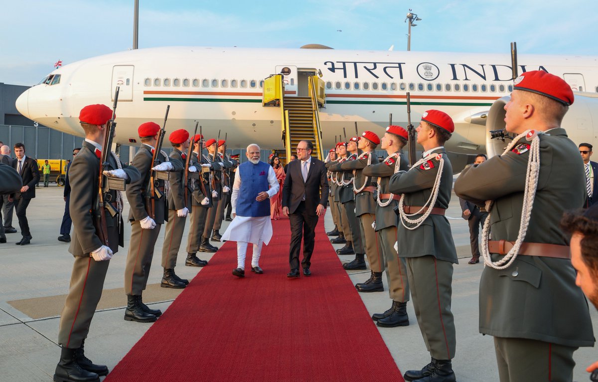 narendramodi's tweet image. Landed in Vienna. This visit to Austria is a special one. Our nations are connected by shared values and a commitment to a better planet. Looking forward to the various programmes in Austria including talks with Chancellor @karlnehammer, interactions with the Indian community and…