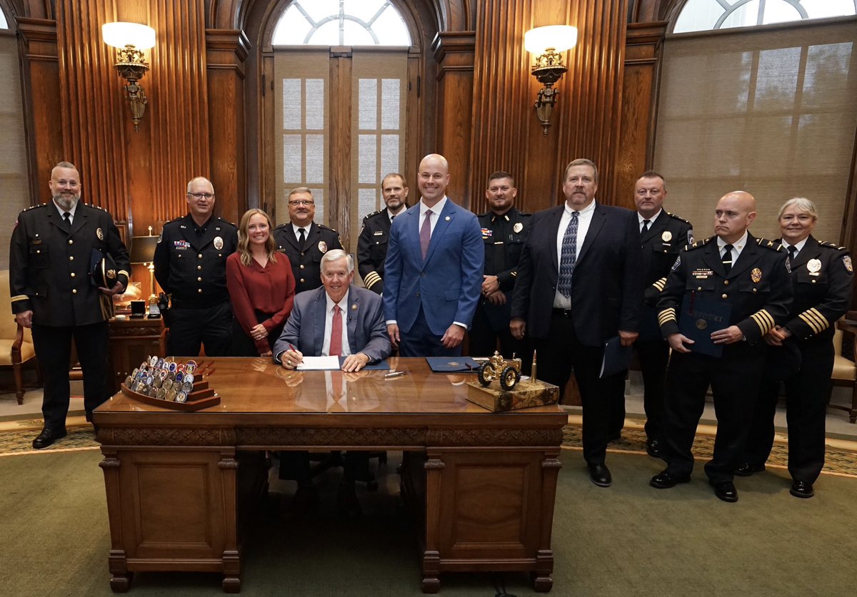 🧵 5/5 SB 754 contains several other measures that enhance public safety, support law enforcement, and give second chances to people who have paid their debt to society.  I’m grateful for the support of many organizations who advocated for this bill, including <a href="/MissouriChamber/">Missouri Chamber</a>,