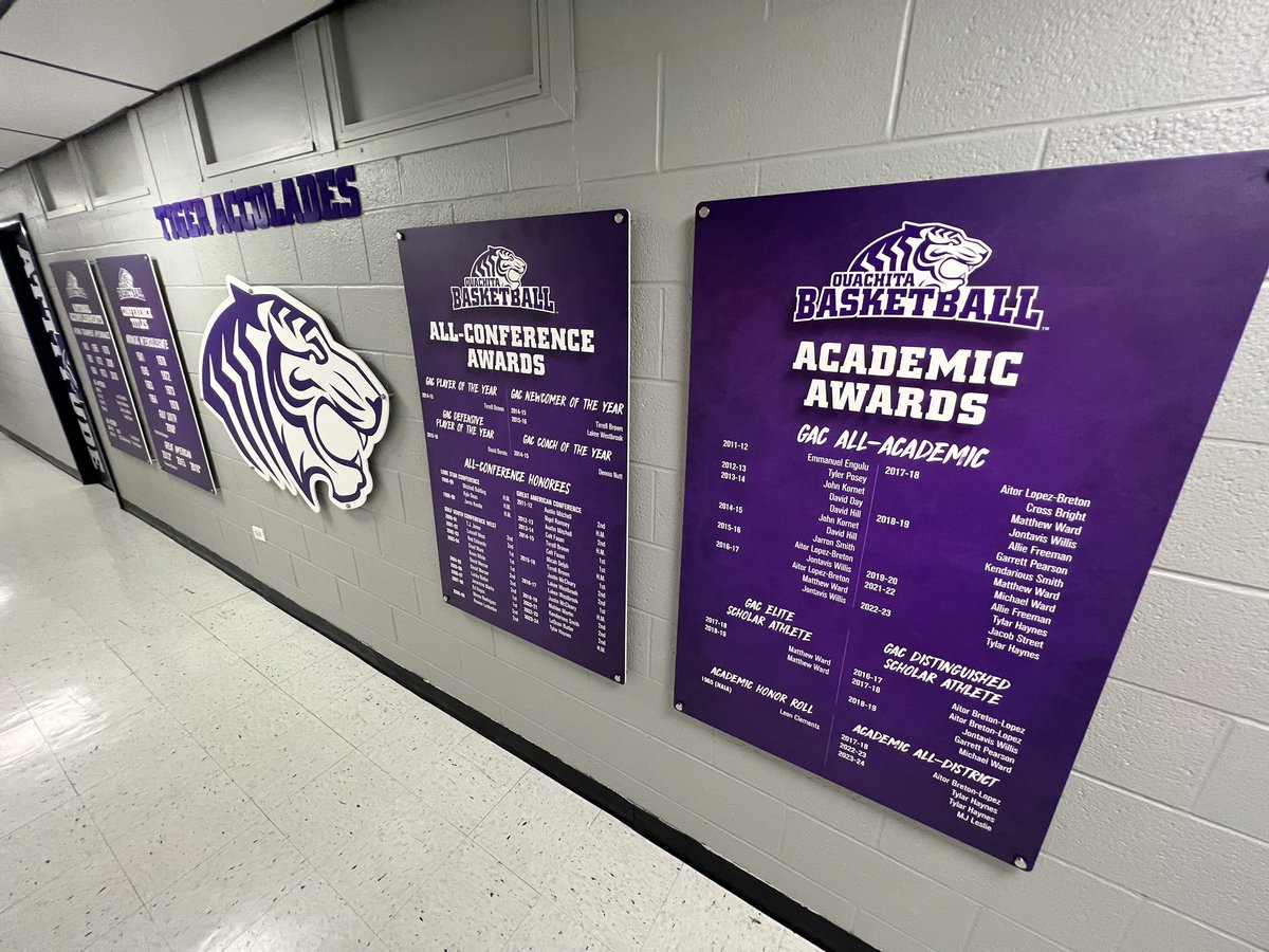 sidesignprint's tweet photo. Really enjoyed providing upgrades to the @OBUMBB facilities this week in Arkadelphia, AR!
The Tigers Didnβt Settle for Plain!
Thanks to MKT Wraps for the install assist! πͺ
#honorwall #sportsfacility #dontsettleforplain #sidesign https://t.co/173C8ryWSJ