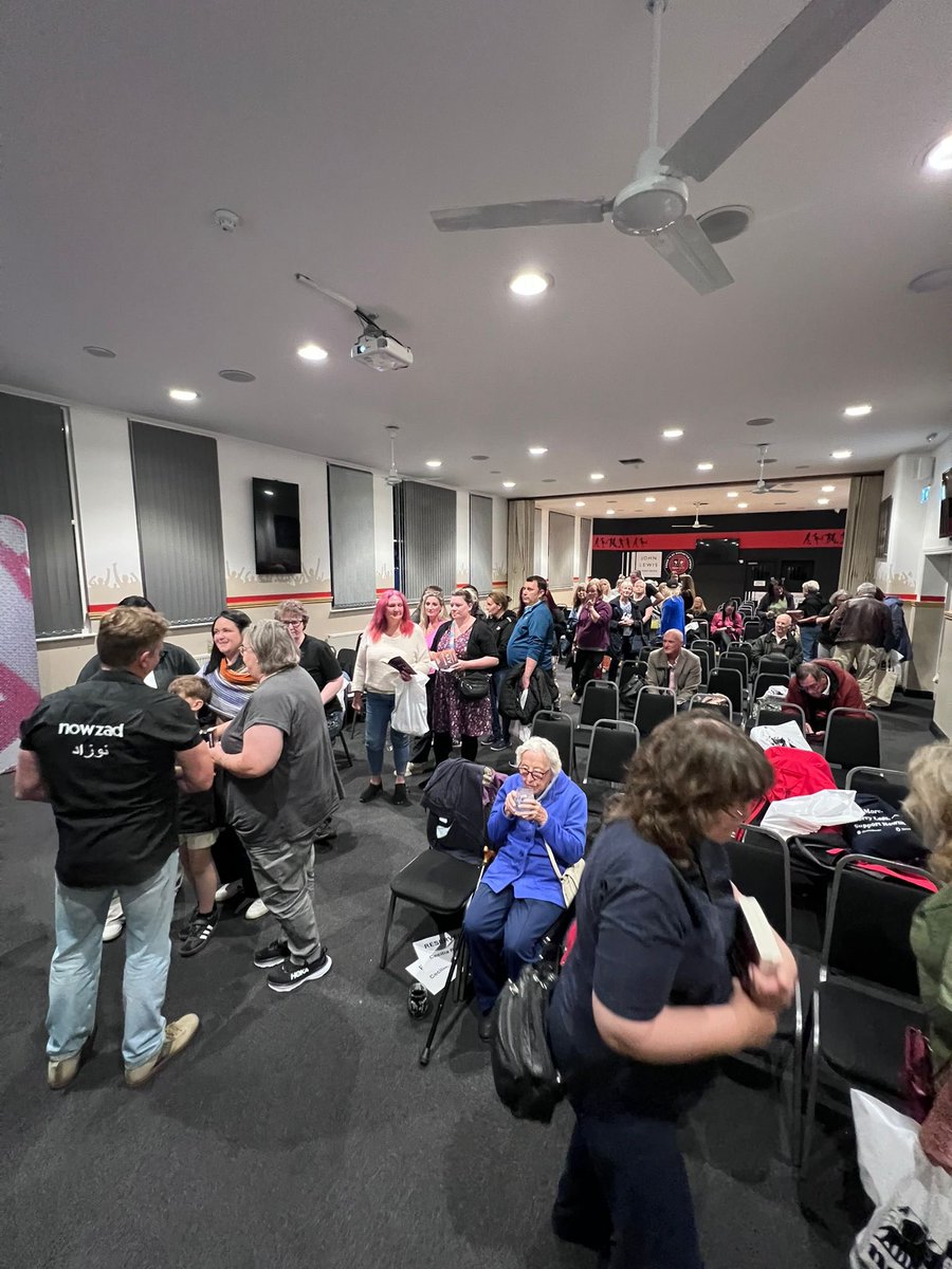 PenFarthing's tweet photo. Thank you to all who made #opark book launch @OfficialECFC just so special! ๐๐ผ It was therapy I guess writing the book.
Seeing the queue form for the book signing was a huge privilege. I am truly humbled that so many people wanted to have a quick chat and selfie at the end! ๐๐ผ https://t.co/BbHFvKCsVf
