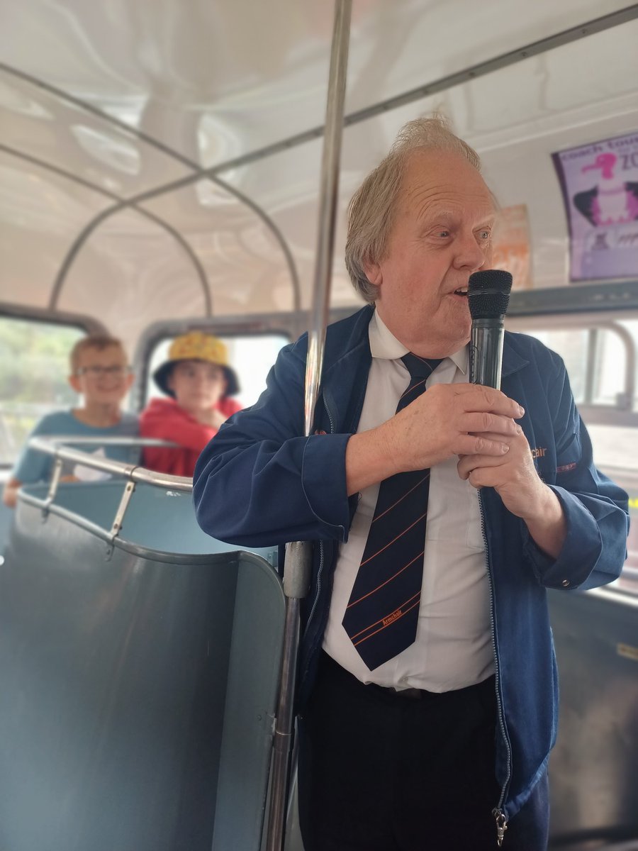 CraigfelenP's tweet photo. A big thank you to @swanseabus for letting us use the bus for the bus tour this afternoon. Bob the Bus driver was amazing! https://t.co/XZHKAVTAn9
