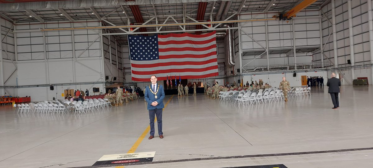 Great morning spent at RAF Mildenhall for the change of command ceremony of the 352d special operations wing. Warm welcome to Colonel Adam Moore and hope you enjoy your time in Mildenhall.
#RAFmildenhall