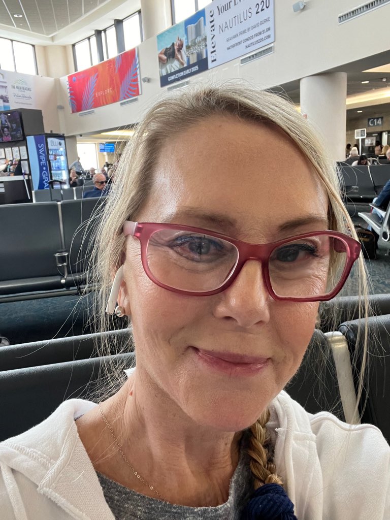 Trot, trot to Boston, ME, NH and then to CT to celebrate my grandson’s 7th birthday 🥳