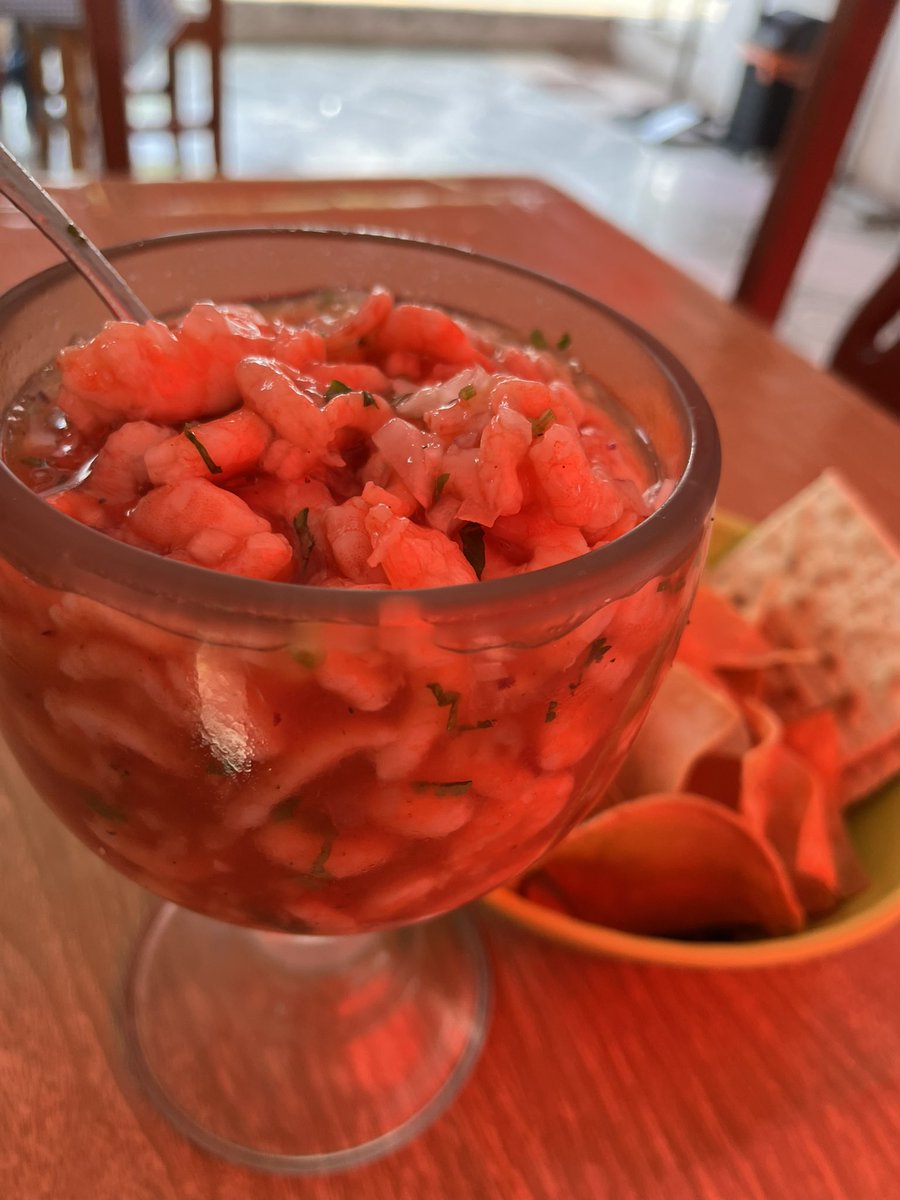 JorgeLeyva_'s tweet photo. Que lindo es mi #Champoton 🎶🎼🎵 y con un coctelito de #Camaron mejor!😋🦐🍤 #Campeche https://t.co/NCgiRsb7DT