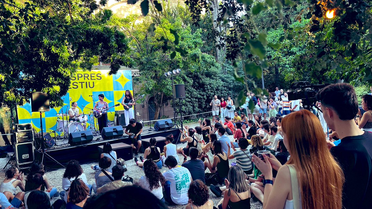 Universitat de Barcelona tweet media