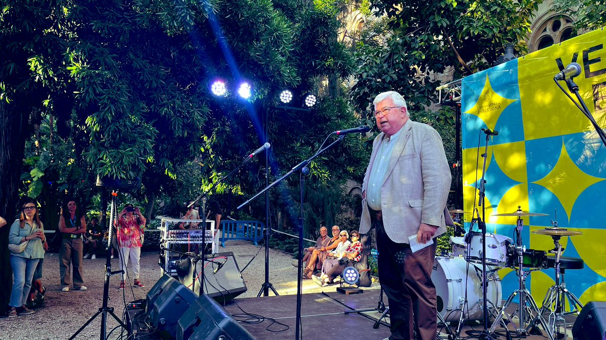 Universitat de Barcelona tweet media