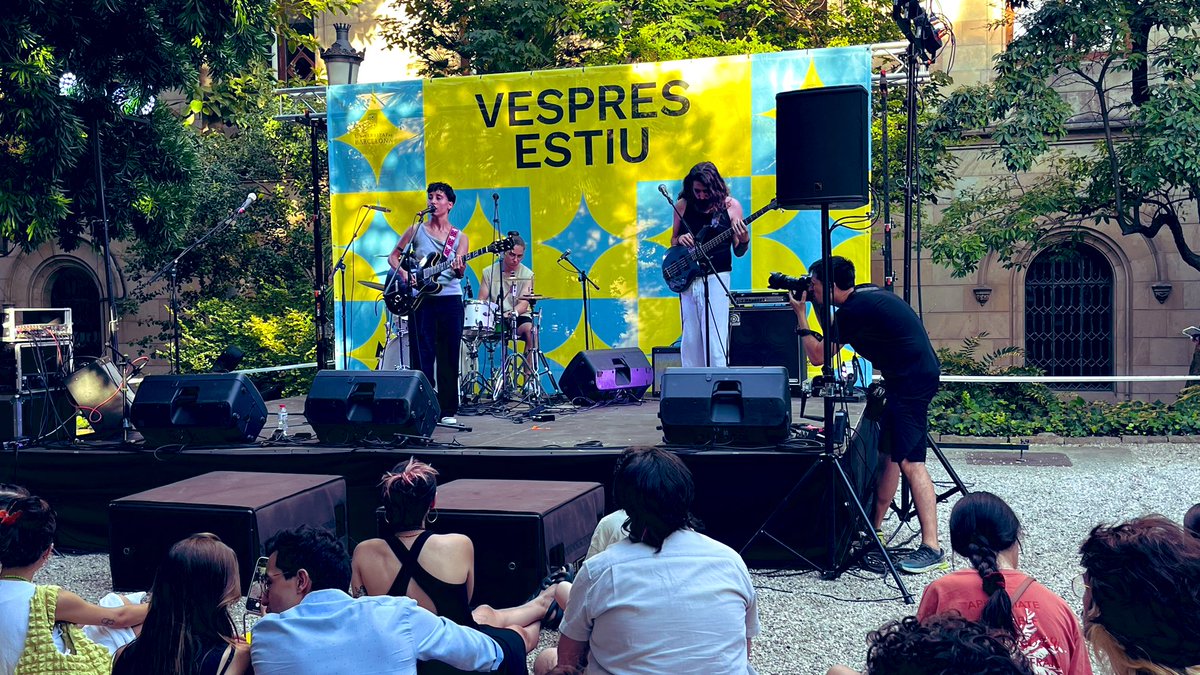 Universitat de Barcelona tweet media