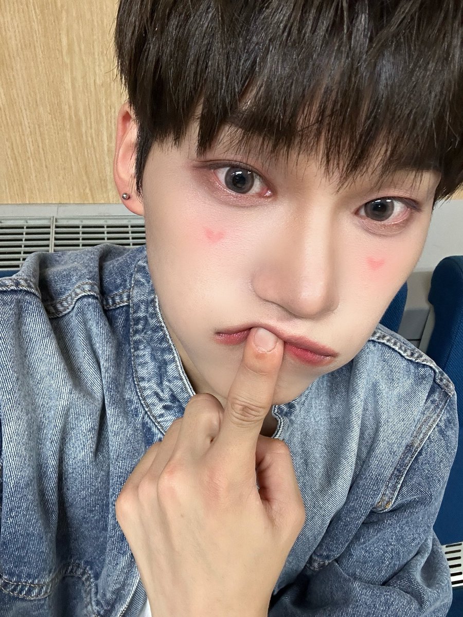 PARK HANBIN FRANCE tweet media