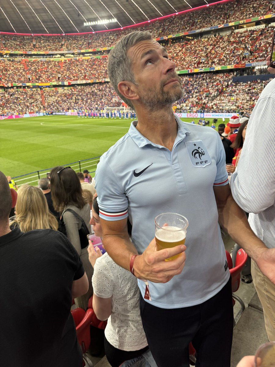 Micky Beisenherz 🍌 tweet media