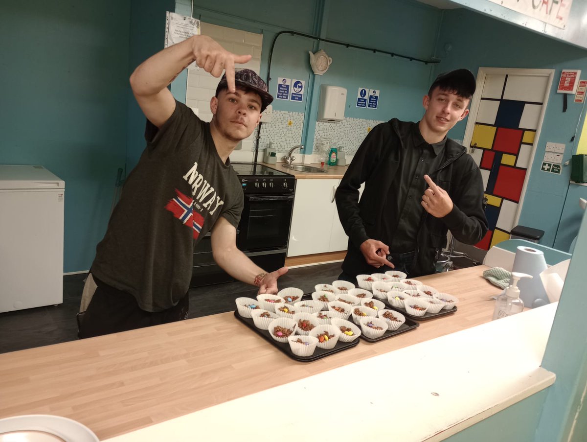 George and Aaron made buns for everyone this evening and they were delicious 😋