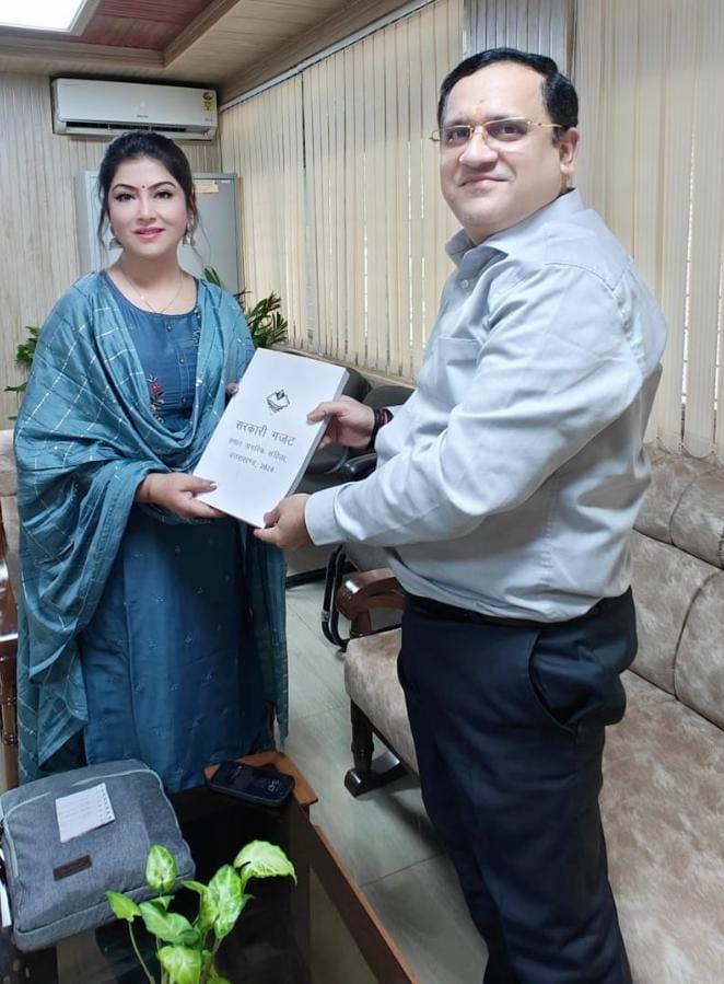 journomitalli1's tweet photo. Deeply honored to meet you, Dhanjay Sir. Your visionary leadership in Uttarakhand's legal framework is truly inspiring & commendable. Thank you for your dedication and excellence in the legal community.

#LegalLeader #Inspiration #Uttarakhand #Justice #Leadership #Visionary #Dedication #LegalExcellence #RoleModel #PublicService #LawReform #CommunityImpact #PrincipalSecretaryLawUK 
@ukcmo @MygovU @DIPR_UK @GovtUttarakhand @pushkardhami @DehradunPolice @uttarakhandcops 
@BhaaratExpress @DehradunPolice @UttarkashiPol @trafficpoliceuk @haridwarpolice @ukcopsonline @nainitalpolice_