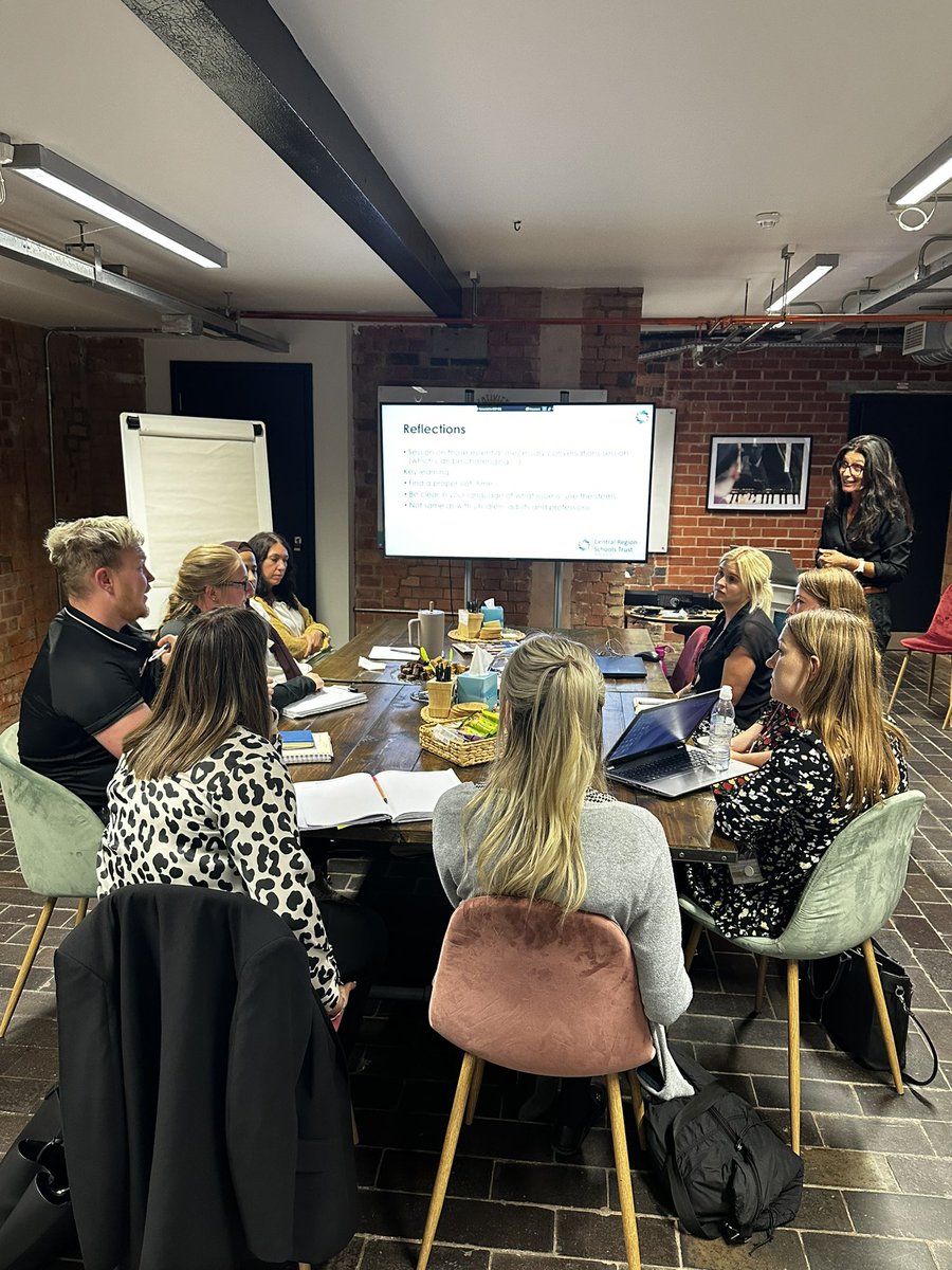 Congratulations 🥳 to our brilliant subject leaders graduating their leadership course this afternoon. You are making a huge impact on the lives of the young people, and colleagues, in your care!! <a href="/Gospel_Oak_/">Gospel Oak School</a> <a href="/holyhead_school/">Holyhead School</a> <a href="/IpsleySchool/">Ipsley C of E Middle School</a> <a href="/WaseleyHills/">WaseleyHills</a> <a href="/crstssf/">St Stephens CofE First School</a> <a href="/OakHillFirst/">Oak Hill</a>