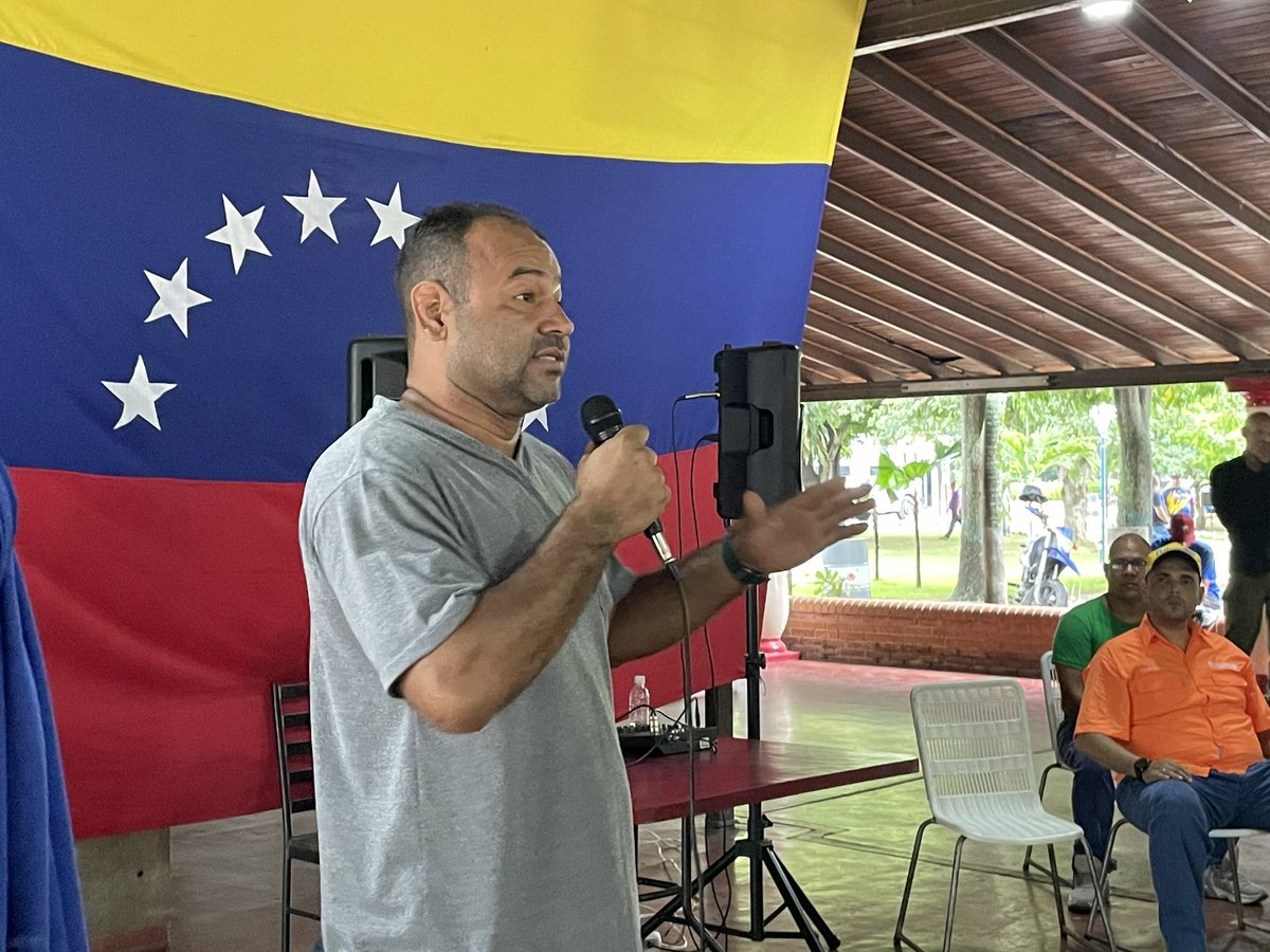 EdisonB25's tweet photo. ✊🏼Hoy sostuvimos un gran encuentro del sector  Trabajador y Transporte Multimodal en Guacara, edo Carabobo; en PDVSA - Vassa, allí surgieron ideas para transformar el país juntos con nuestras poderosas manos. https://t.co/fXiwOQSdDX