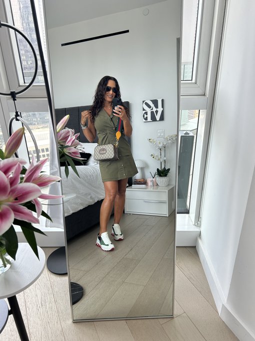 A #selfie a day keeps the bad vibes away. 📸 ✨ https://t.co/loR7d84JTH<a href="/tag/selfie"class="tags">#selfie</a>