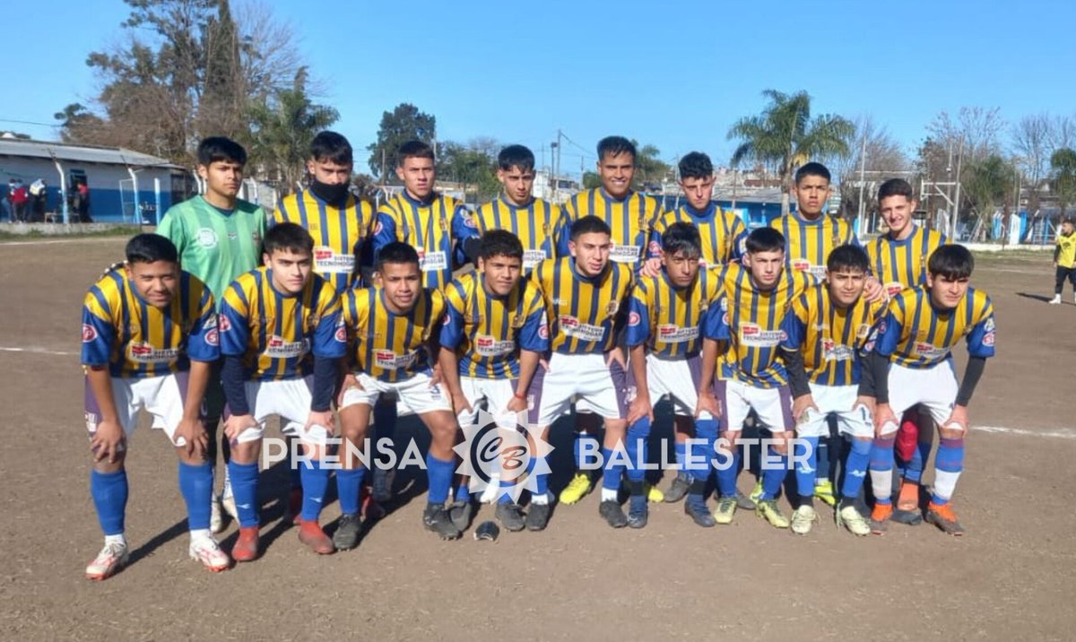 PrensaBallester's tweet photo. 5TA DIVISIÓN - FECHA 9

Equipo completo frente a #ControlOrientado 📝

#SemilleroCanalla ! #VamosLosPibes ! 🇺🇦⚽ https://t.co/Hquf1jC0jU