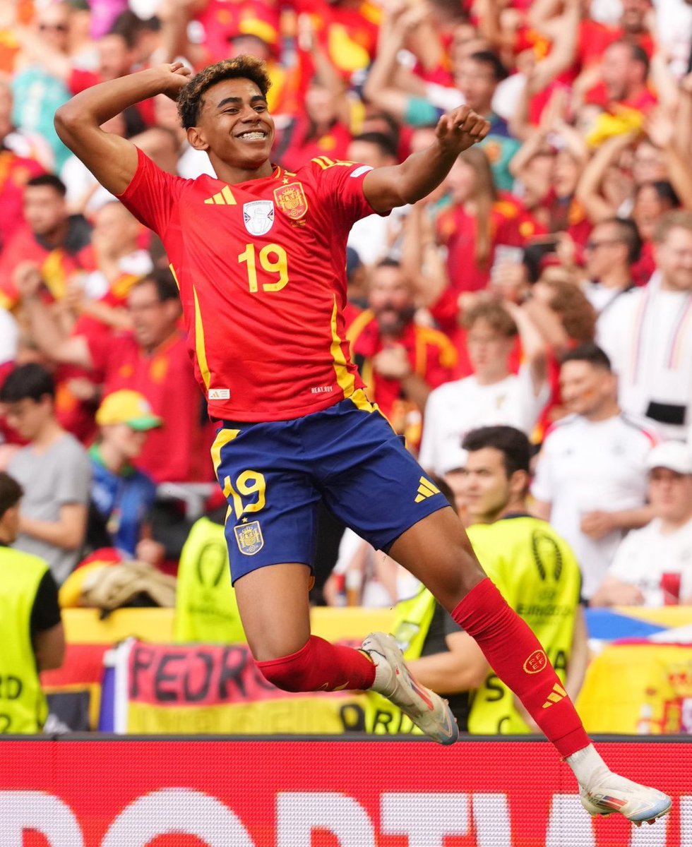 Wat een talent. Pas 16, wat een zelfvertrouwen en wat een schot. Lamine Yamal