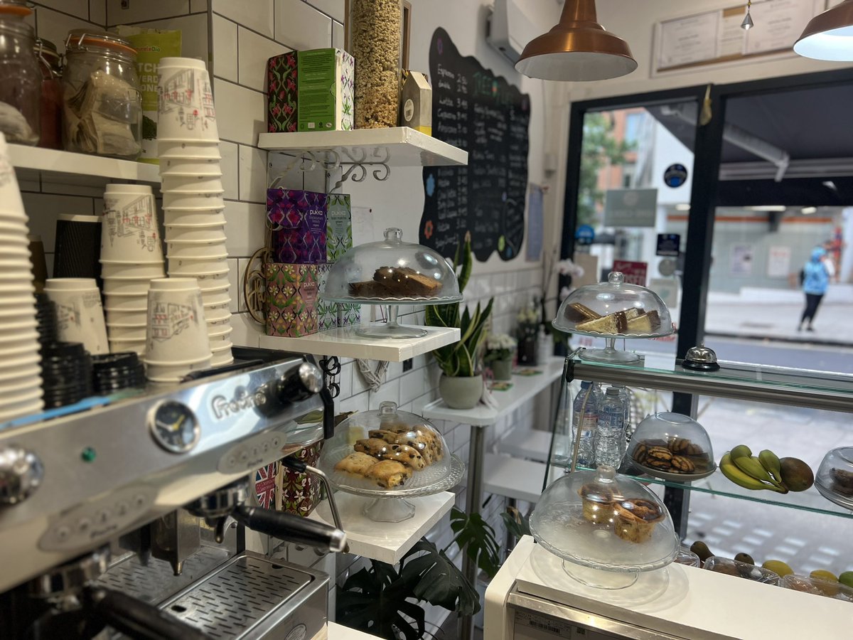 treeoflifeuklo2's tweet photo. 134 West End Lane nw61sa #coffeeshop 🙏❤️♥️ https://t.co/MUBAWHwVlW