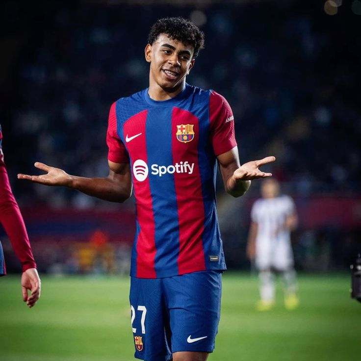 AlSevge's tweet photo. اخييراً مباراة تحمس في اليورو اللي كله تعادلات و بلنتيات😍🔥

ياعيال لعييييييببببب🔥🔥🔥 https://t.co/ixaDT5w4XP