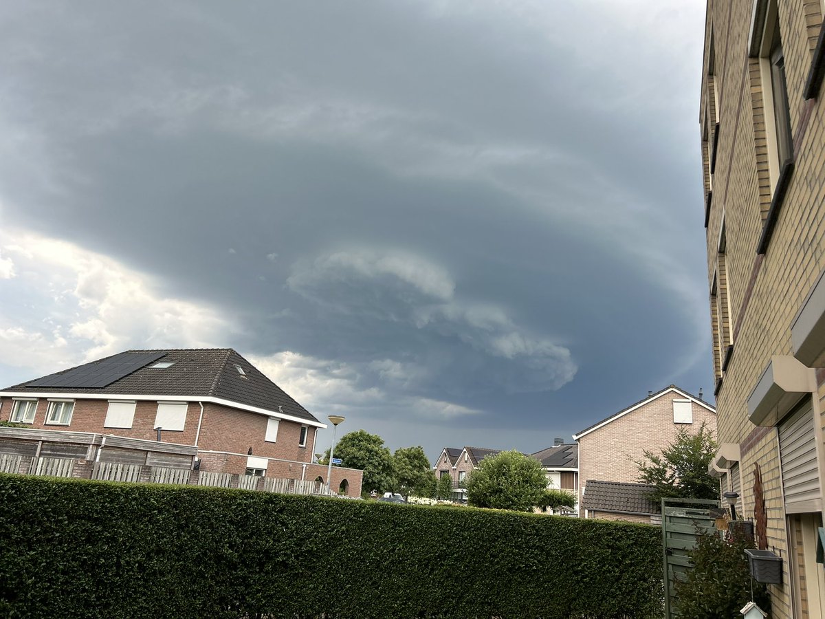 kooyman73's tweet photo. @boomeik Dit was zuidwest Achterhoek. Didam. https://t.co/VuYmEylXrM