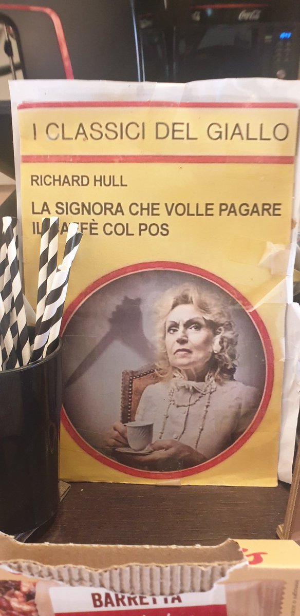 AndyMontany's tweet photo. In un caffè del centro di #Bologna la mia curiosità è stata attirata dalla copertina di un libro della storica collana "I classici de giallo" che era stato appoggiato, insolita collocazione, al registratore di cassa.
Leggete un po' il titolo ... 🙈😂😂😂
#NoPass #NoPOS #NoCard https://t.co/JrGZIL1eZZ
