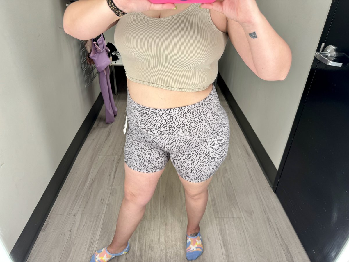 AlissaPatrickOF's tweet photo. Cum check out my refreshed OnlyFans and let me know what you think! 😊 https://t.co/oyUPsIluQD
