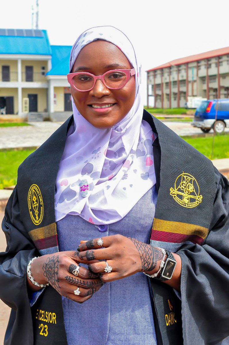 dee_rahmah's tweet photo. The highlight of each frame is the UNIQUENESS OF THE SCARFS!!!

YOU LOVE THEM,DON'T YOU?

This could be you in a million frames with different unique scarf collections.
Come with me on a ride to standing out in UNIQUE,AFFORDABLE &amp; QUALITY scarfs collections!!

KINDLY RETWEET 📍 https://t.co/u9z0ZzuGy5