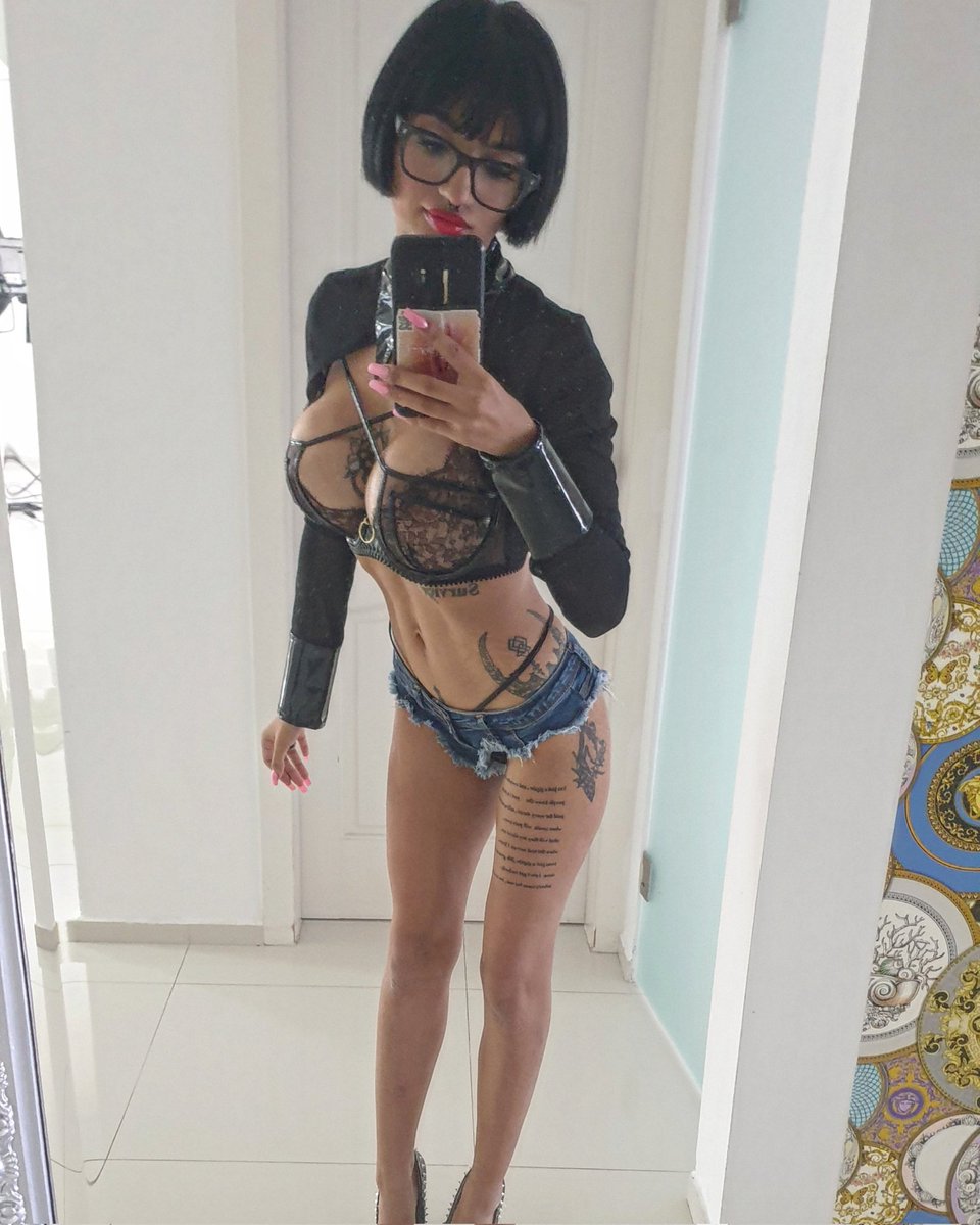 CandyScottX's tweet photo. Shooting new movie for @SVentertainmen1 #candyscott #pornstar #internationalporn https://t.co/JDyOniKArk
