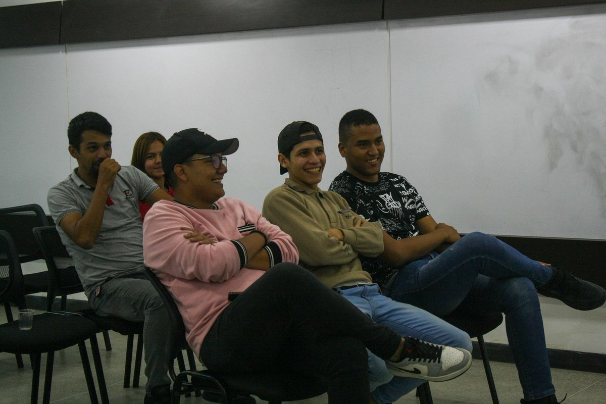 "La arquitectura es el testigo insobornable de la historia, porque no se puede hablar de un gran edificio sin reconocer en él el testigo de una época, su cultura, su sociedad, sus intenciones".
<a href="/nicolasmaduro/">Nicolás Maduro</a> 
@carmentmelendezr 
#loquediganicolas❤️