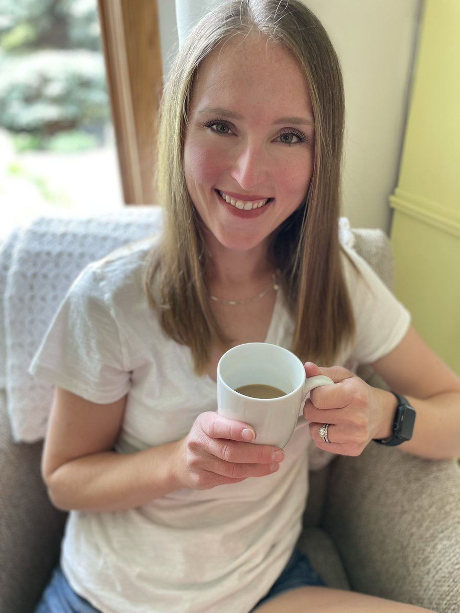 Hello #WritingCommunity my name is Laura Sprtel and I’m a children’s book author/illustrator. I love writing from my experiences living in the Midwest and I draw inspiration for my artwork from the changing seasons. 🍁Available for illustration projects. laurasprtel.com