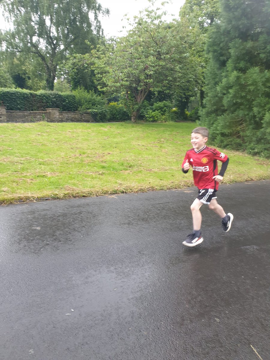 StephD (@stephd_3101) on Twitter photo Super proud of Matthew, last weekend he took part in his 3rd park run 🏃♂️ despite the heavy rain he completed the 2k with a huge smile on his face in 9mins 21, he came 7th out of 60 runners! #goingforgold
@MissSmith_KS2 <a href="/inspire_pe/">Inspire PE</a> @MrsShemeldY3 Super proud of Matthew, last weekend he took part in his 3rd park run 🏃♂️ despite the heavy rain he completed the 2k with a huge smile on his face in 9mins 21, he came 7th out of 60 runners! #goingforgold
@MissSmith_KS2 <a href="/inspire_pe/">Inspire PE</a> @MrsShemeldY3