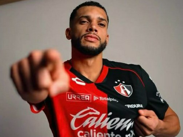 GSEhxXebsAArF2H?format=png&name=small