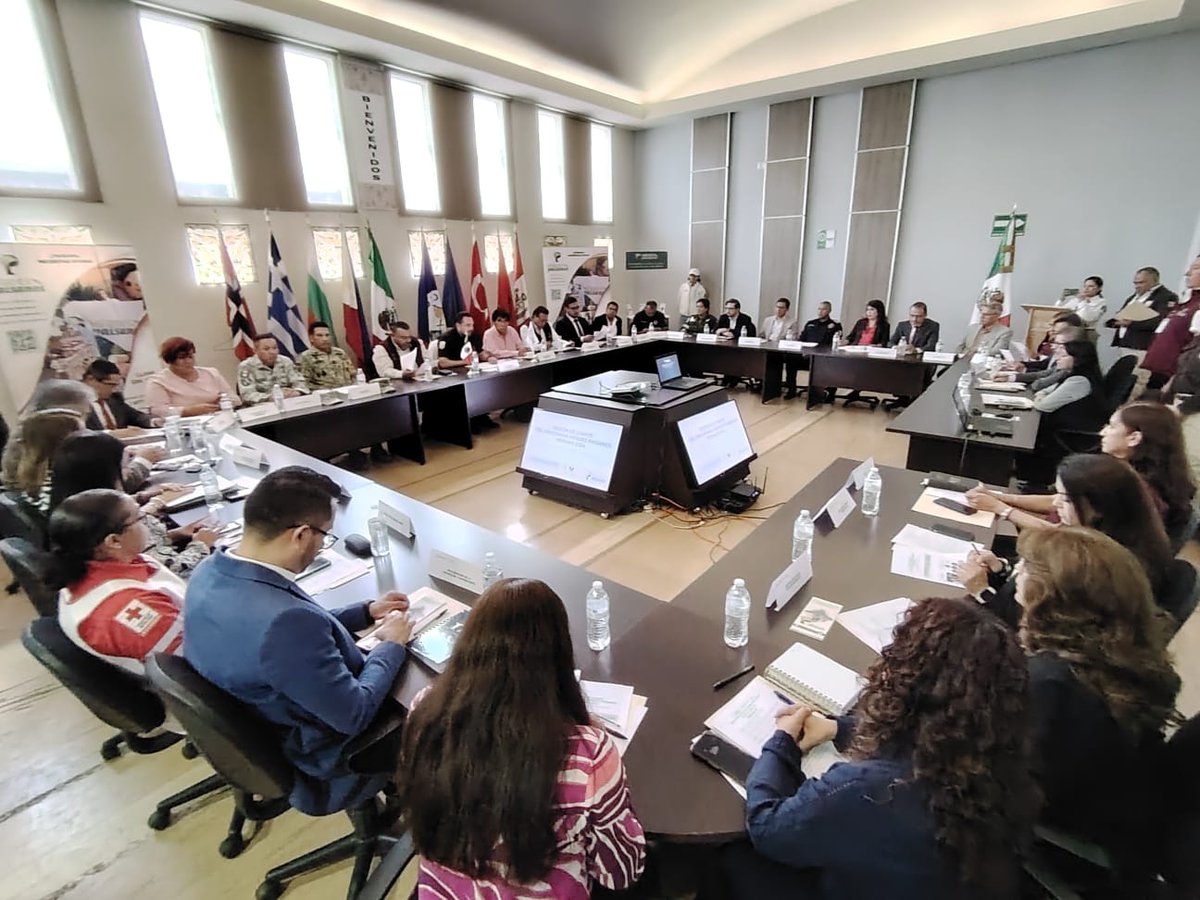 oscar_jgonher's tweet image. Participé en la Segunda  Sesión de Comité del Programa Héroes Paisanos Verano 2024 del Instituto Nacional de Migración Hidalgo #INM, donde se dio a conocer el resultado de las acciones emprendidas a favor de las personas migrantes.