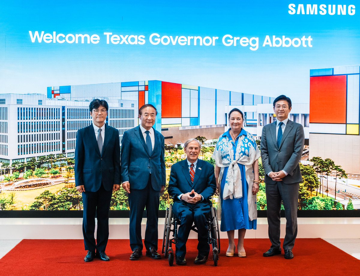 GovAbbottPress's tweet photo. Day 3 of our mission took us to Pyeongtaek, where we met with @Samsung executives at their semiconductor campus.
 
Later, I announced SeAH Group's new high-performance metal manufacturing facility in Temple.
 
More here: https://t.co/e2ygSHocdK https://t.co/qnh2aZgwLJ