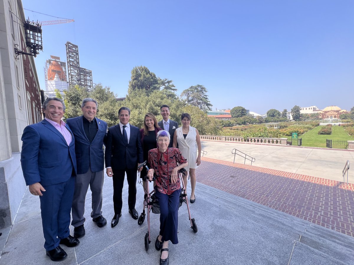LAUSDSup's tweet photo. Our #SummerOfJoy is intentional, welcoming access to LA's incredible resources and more. The @casciencecenter Camp is providing 600 @LASchools students a week-long camp at @ExpositionPark. Our high school #FlightTeam are gearing up to fly to San Francisco for their lessons. https://t.co/GXsoxATlHl