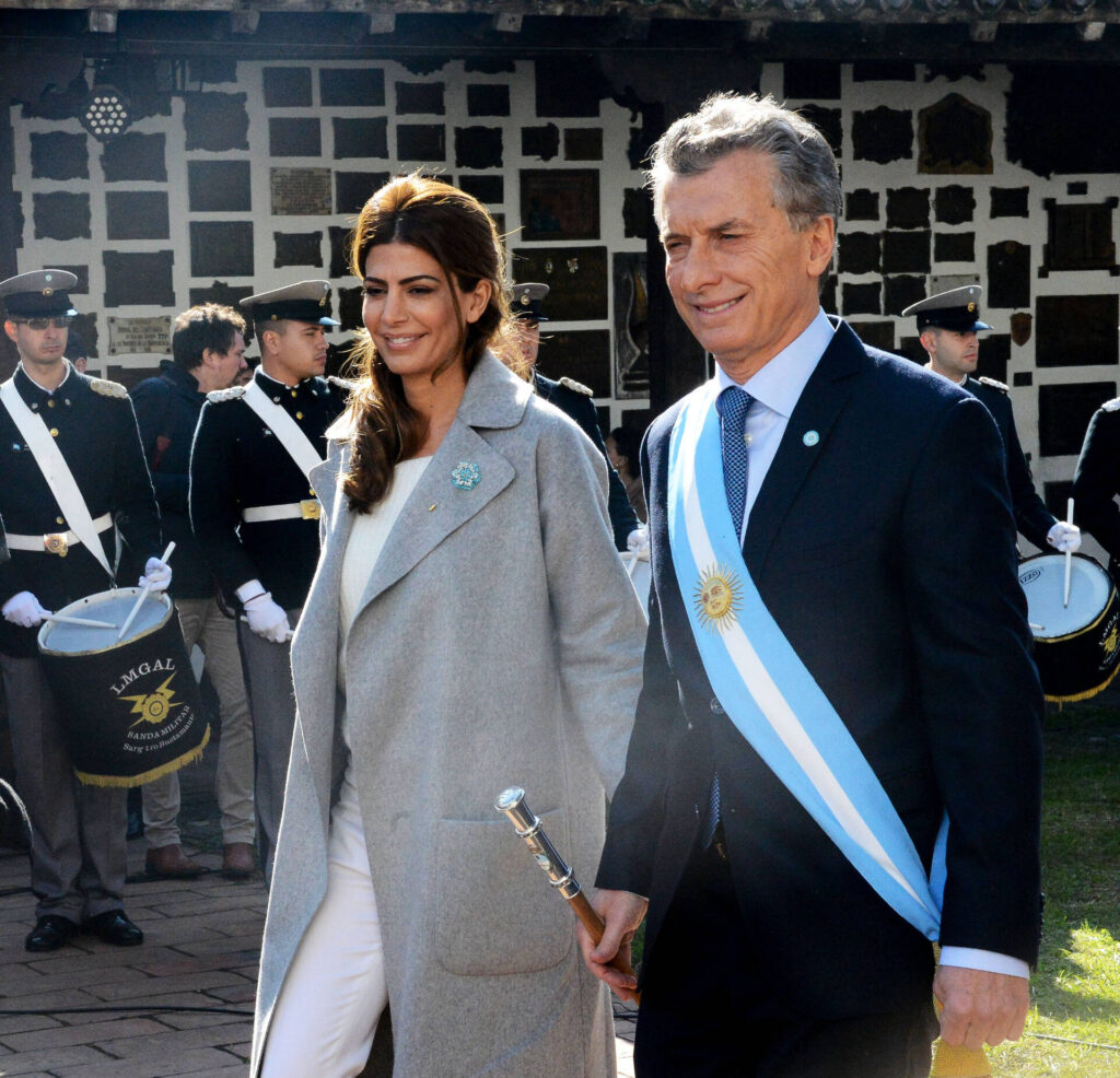 zenozain_carlos's tweet photo. Un 9 de julio de 2018 @mauriciomacri encabezó el acto por el Día de la Independencia en la provincia de Tucumán

Nota: https://t.co/EwyTVGHkDy

#BuenMartes https://t.co/8CVLtfsGvH