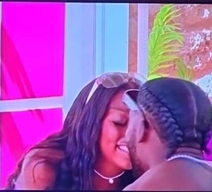 Allthingslovei2's tweet photo. Mimii smiled more in five minutes with Josh than she ever did with Ayo! 

Deffinetly think finding new couples was best for both of them! Go on girl 👏👏

#loveIsland https://t.co/wFTh0awKZO