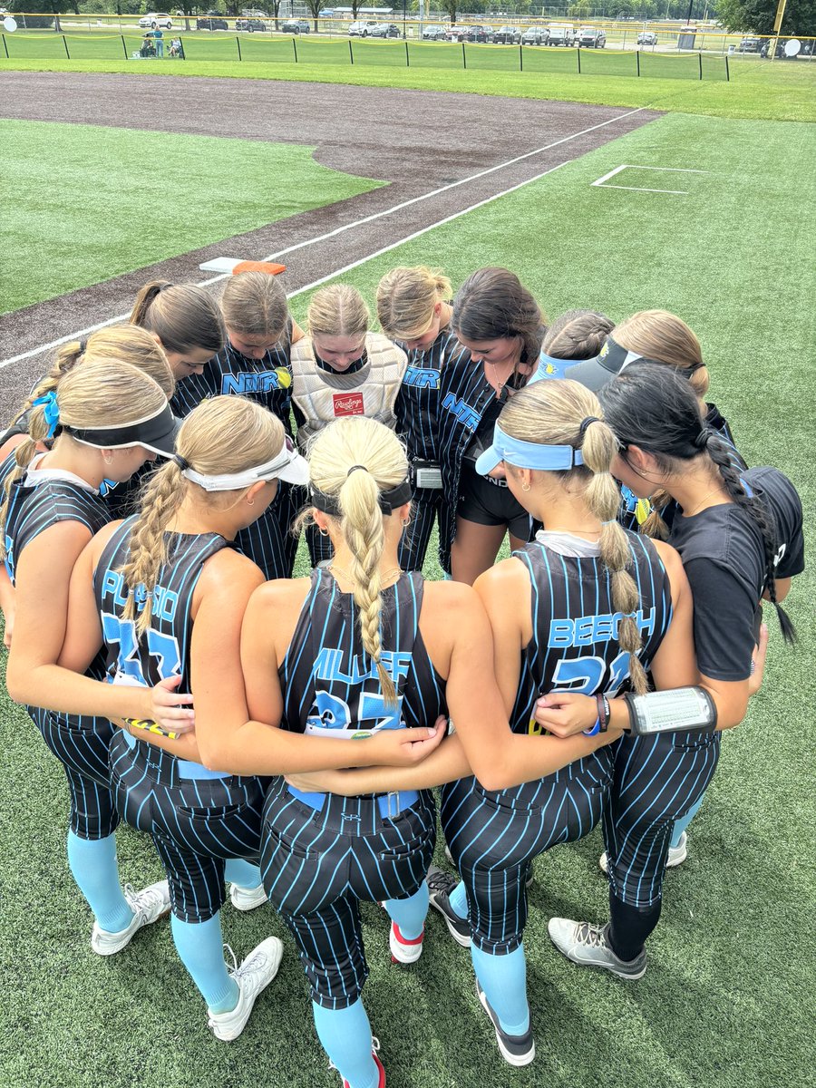 NITRO_26_27's tweet photo. @PottsSteve 
@CoachJexx_RMU 
@CoachDowns42 
@CoachFullerPitt 
@KelseyChrist221 

Headed to Morgantown, WV this weekend.  Schedule below 👇👇
See you there! https://t.co/LskD3Gec6q