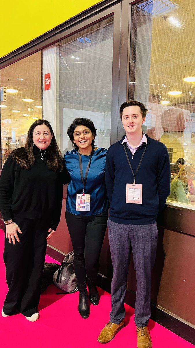 And of course there was the <a href="/SpringAutFair/">Spring & Autumn Fair</a> which was thanks to <a href="/TheoPaphitis/">Theo Paphitis</a> <a href="/TheSBS_Crew/">#SBS Crew</a> <a href="/SBSWinnersHour/">#SBSWinnersHour</a> 😍❤️
<a href="/lucasfarrimond/">Lucas Farrimond</a> @jessicalittlewood <a href="/DuckyZebra/">Ducky Zebra</a> <a href="/bobbildn_/">Bobbi | London™ - Luxury Tech for #connectedtravel</a> <a href="/ravenbotanicals/">ravenbotanicals</a> 🍀