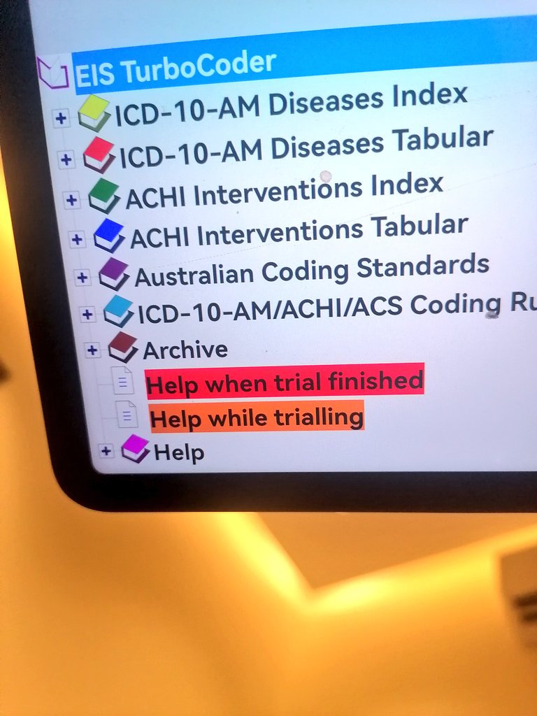 Tw123444's tweet image. متعوده قبل انام  أحب أقرأ #الترميز_الطبي #10thedition #coding  كُل يوم أتعلم 🌸☕🔍..