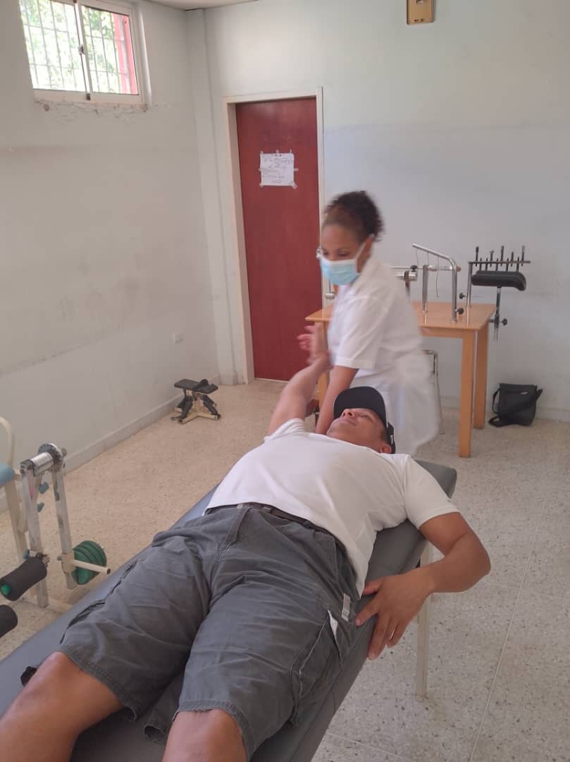 Desde el estado Zulia demostramos la profesionalidad de los colaboradores del perfil de rehabilitación y fisiatría.
#CubaPorLaVida
#CubaCoopera
<a href="/cubacooperaZul/">Misión Médica Estado Zulia</a>
<a href="/cubacooperaven/">Brigada Médica Cubana en Venezuela</a>
#ZuliaCoopera