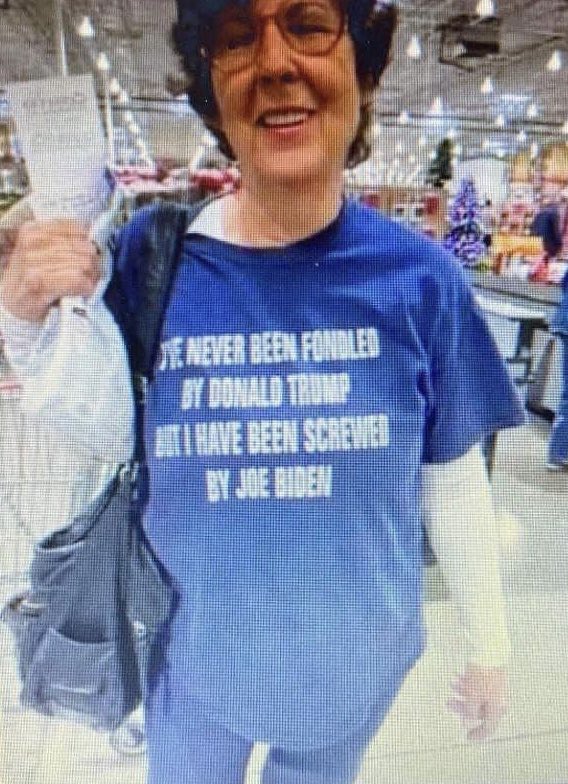 1Nicdar's tweet photo. Gee I Wonder Why? ๐คฆ๐ปโโ๏ธ
While shopping at Costco, this lady was repeatedly stopped by other customers who wanted to take her picture.
#BuildBackBroke https://t.co/g3Acq2oqMT