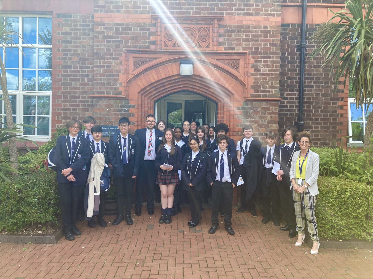 WKGS Sixth Form tweet media