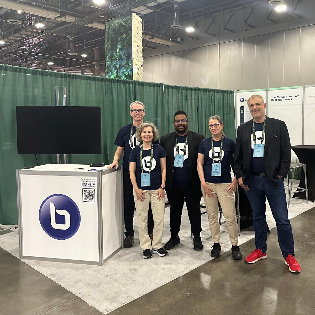 bigbluebutton's tweet image. You can find #BigBlueButton at Booth 65, located in the Jungle/Rainforest area at #INSTCon24 in #Vegas this week! Our team has guided demos, a special raffle, and most importantly - the technology innovators want to enhance student engagement online. 🌟  Stop by and connect!