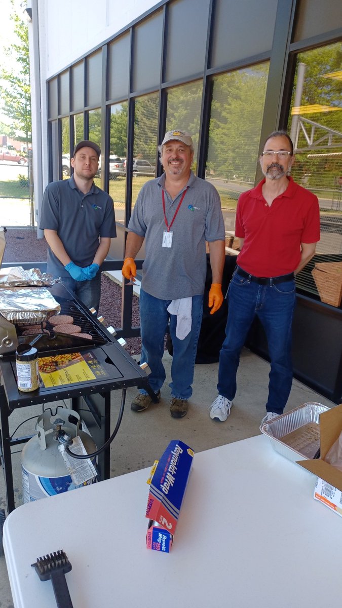 epcusa's tweet photo. Star-spangled celebrations at EPC!  Our teams in Las Vegas, NV, Bethlehem, PA, and St. Peter’s, MO celebrated the Fourth of July with delicious food and refreshing drinks. Cheers to a day full of unity and celebration! #IndependenceDay #epcusa #epclv #epcstp #EPC #4thofJuly https://t.co/Mu23agKyjc